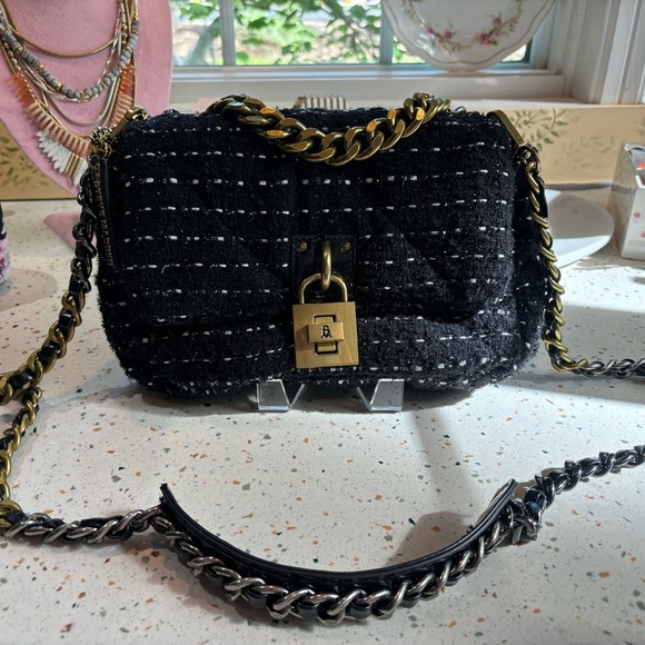 Steve Madden BTerra-T Quilted Fabric Chain Handbag‎ with Padlock Closure - Picture 4 of 16